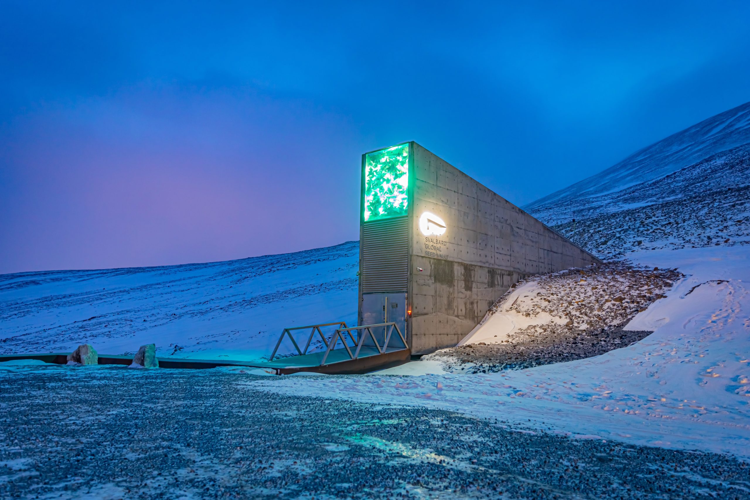 Svalbard Global Seed Vault. Хранилище семян на Шпицбергене. Шпицберген. Life after people - Svalbard Global Seed Vault.